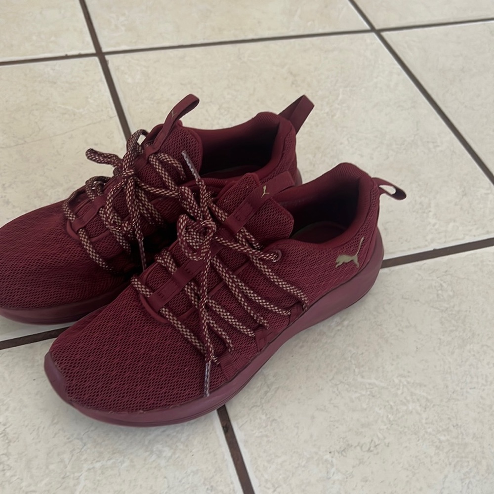Womens puma tennis shoes